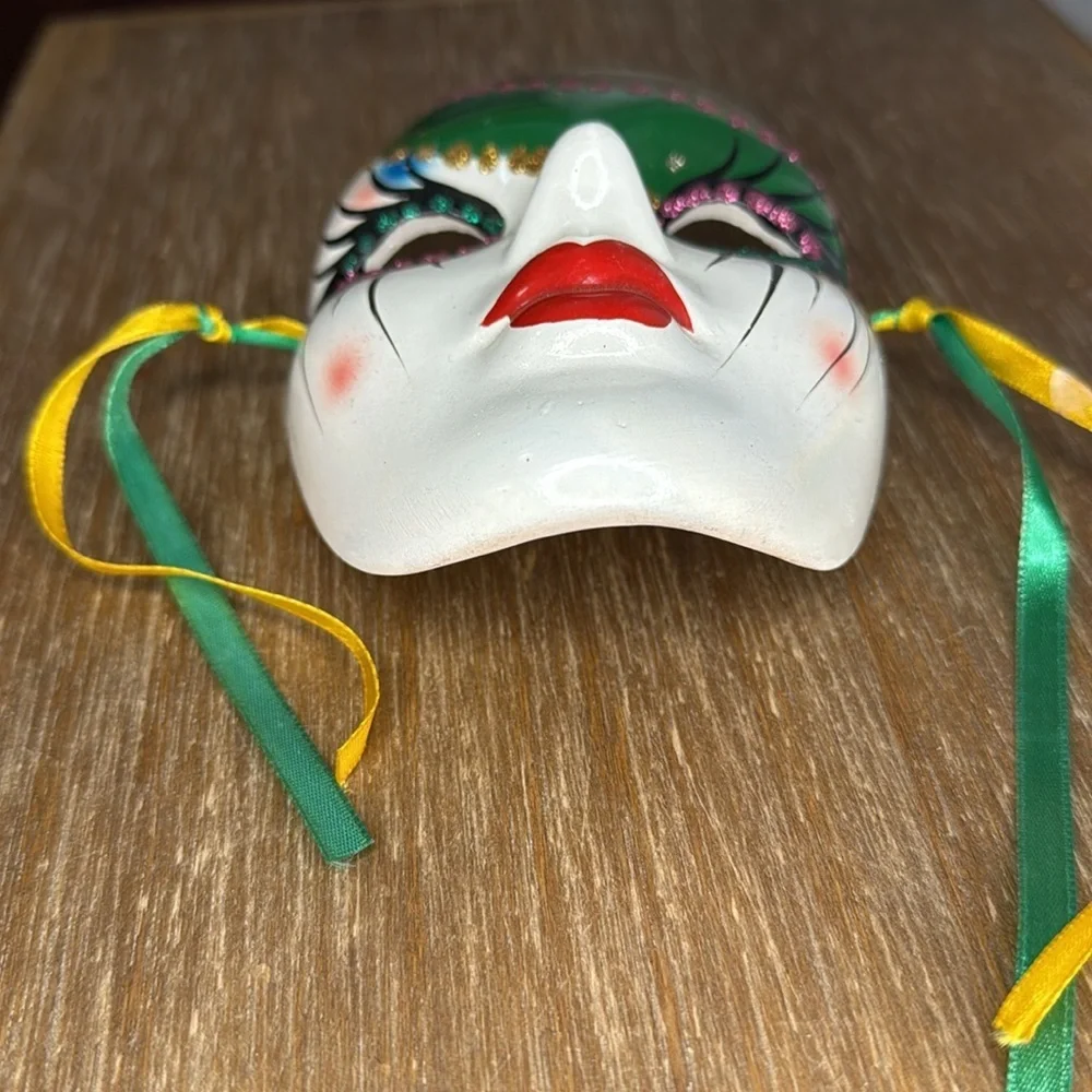 Ceramic Mask Mardi Gras Theme 5.35” x 4”